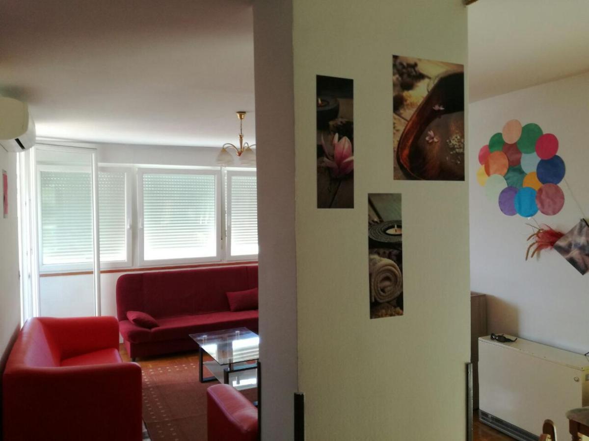 Apartment Pula Exterior photo